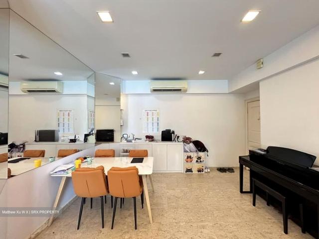 Eng Kong Green D21, Condominium