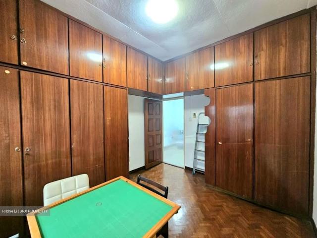 Eng Kong Park D21, Semi