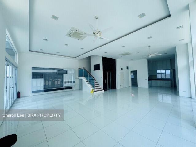 Eng Kong Park D21, Semi