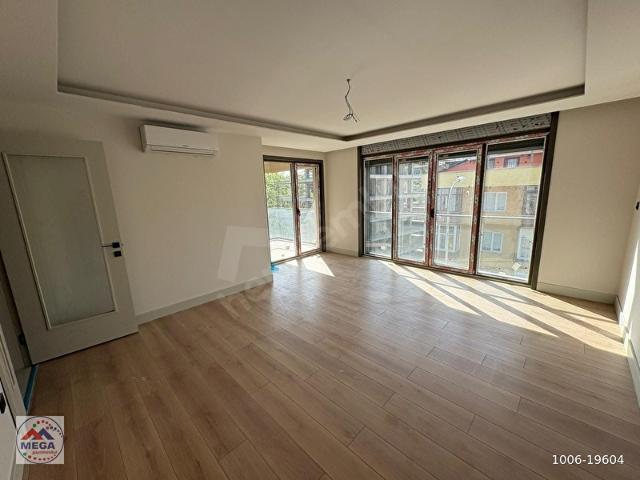 Çengelköy Zübeyde Hanım Caddesine 2. Bina 3+1 Sıfır Kiralık