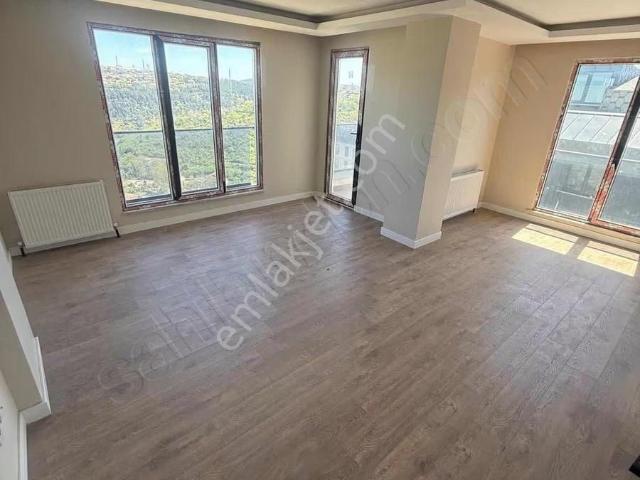 Çengelköy Bahçelievler Sultanmurat Mahallesi Satılık 2+1 Daire