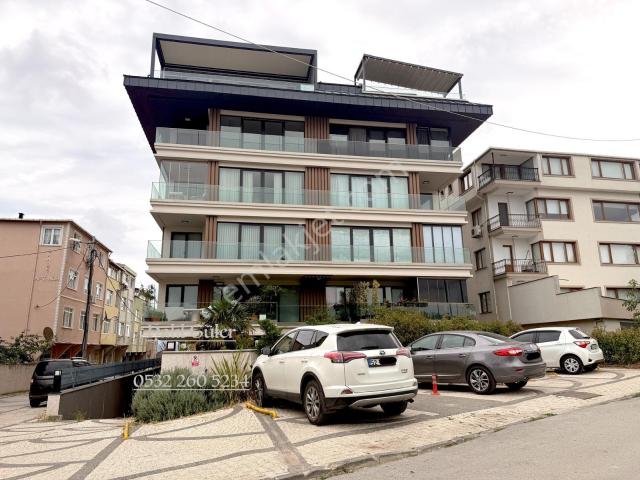 Çengelköy Boğaziçi Caddesi Bahçe Kullanımlı Kiralık 2+1 Daire