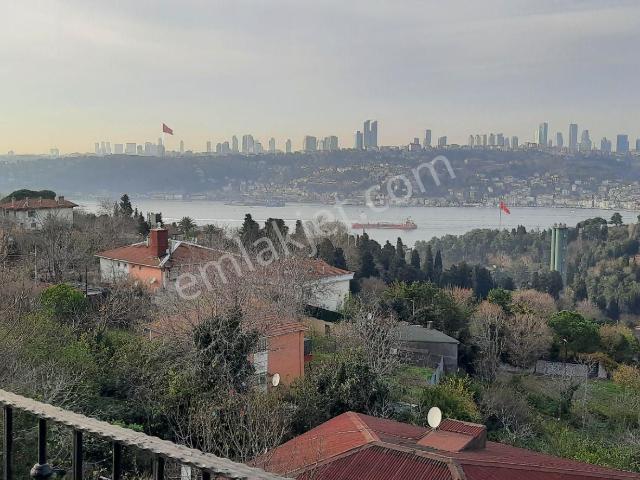 Çengelköy'de Boğaz Manzaralı Villa Asude Konaklarında 4+4 380 M2