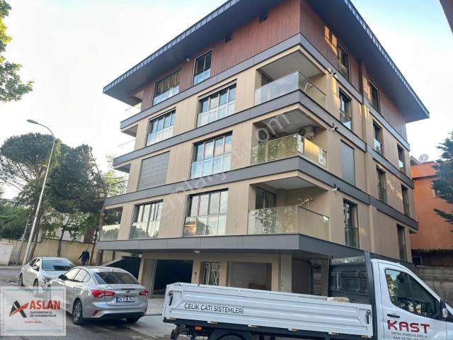 Çengelköyde Kiralık 3+1 Sıfır Daire,geniş,ana Caddeye Yakın