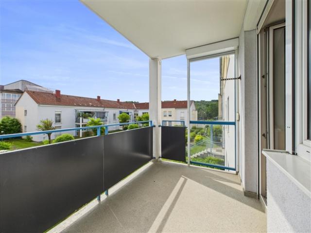 ENGERWITZDORF EIGENTUMSWOHNUNG mit ca. 63 m² Wohnfläche 3 Zimmer + Balkon/Loggia & Tiefgaragenstellplatz