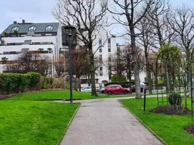Enghien les Bains 95880 Achat / Vente divers