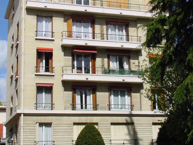 enghienappartement 2/3 pièces dernier étage avec ascenseur
