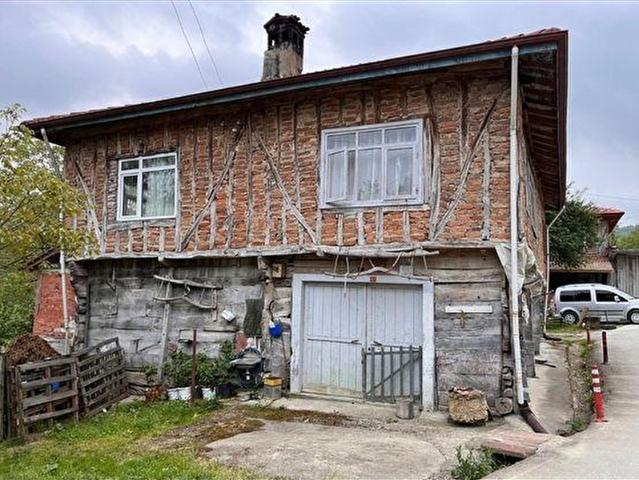 ENGİN GAYRİMENKULDEN merkeze 7 km VİLLA İMARLI ARSA