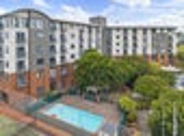 Enjoy Modern, Easy care Living