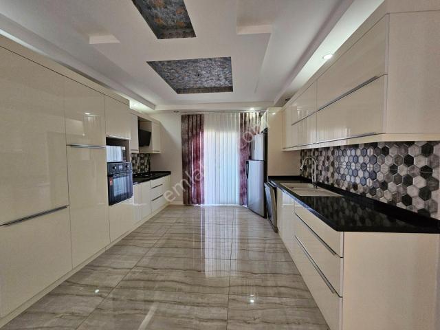 [en/ru/fa] Antalya Muratpaşa Güzelobada Satılık 5+1 Villa