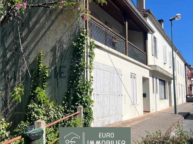 Ensemble: 2 logements + locaux pro 1 ha Gironde 33 No 500m² Captieux