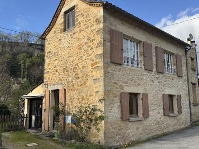 Ensemble ancien de deux maisons + garage indépendant