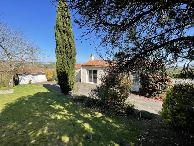 ENSEMBLE AVEC 8700M²