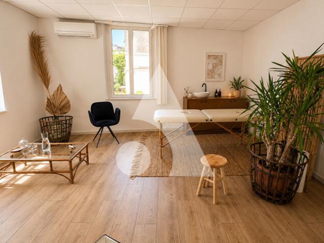 Ensemble de 4 locaux d'activité L Isle Sur La Sorgue 91,20 m2
