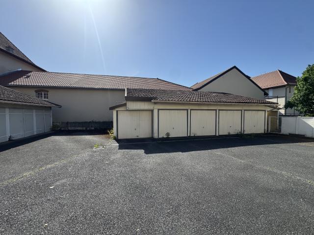 Ensemble de 11 garages AUDINCOURT
