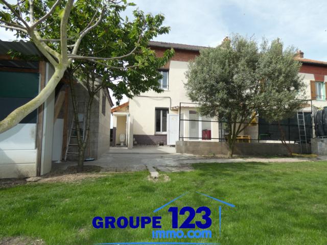 Ensemble de 2 MAISONS