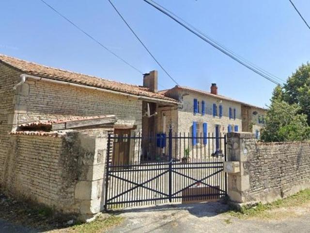 Ensemble de 2 maisons fort potentiel