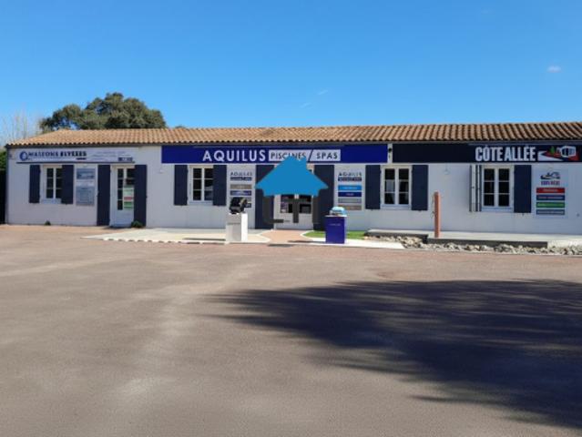 Ensemble de 2 locaux commerciaux
