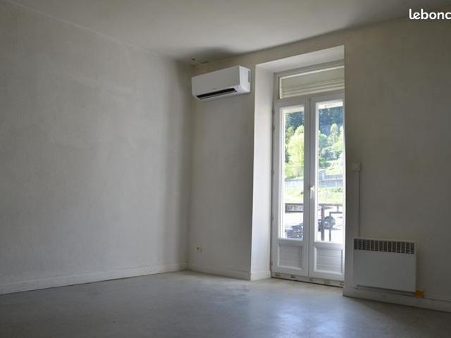 Ensemble de 3 appartements