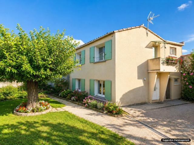 Ensemble de charme de 223 m2 au coeur du village