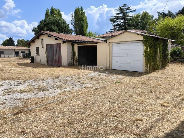 ensemble de dépendances à rénover 98 000€ FAI