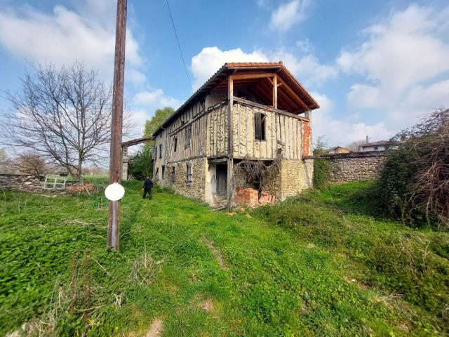 Ensemble De Deux Maisons À Renover Secteur Proche Saint Gir. 150m² Lorp Sentaraille