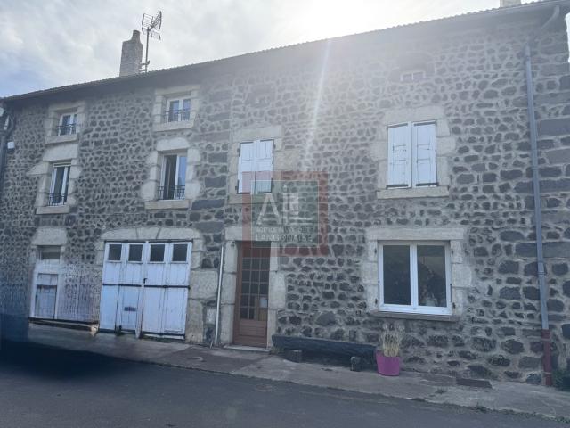 Ensemble de deux maisons avec gros potentiels