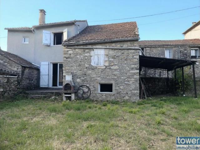 Ensemble immobilier: Maison + pressoir + grange + terrain