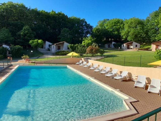 Ensemble immobilier aux portes de la Dordogne