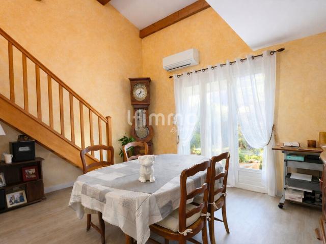 Ensemble immobilier avec 2 maisons, garage, jardin