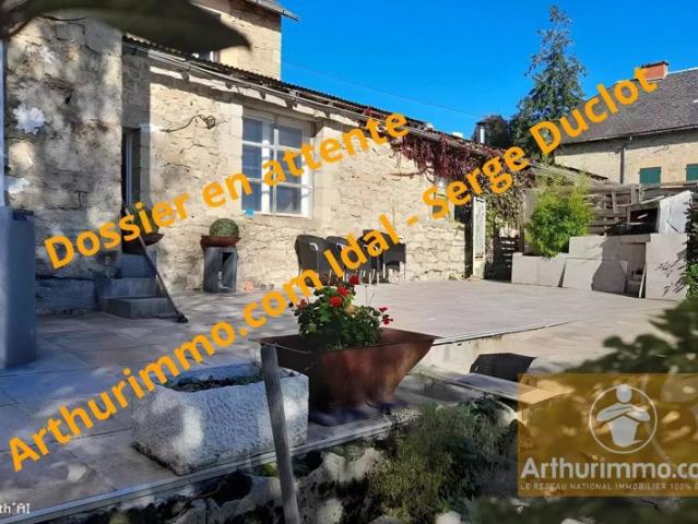 Ensemble immobilier avec terrain de 670 m²