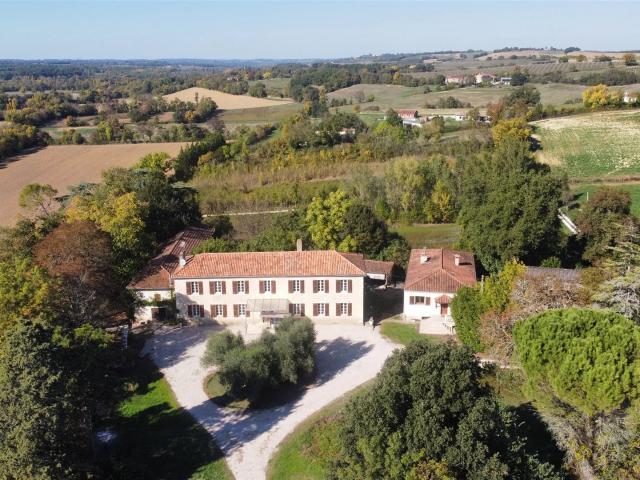 Ensemble immobilier avec terres 461m² Vic Fezensac