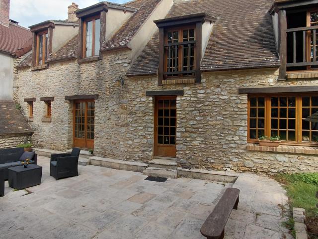 ENSEMBLE IMMOBILIER à 10 MIN DE DOURDAN