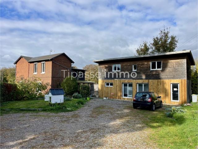 ENSEMBLE IMMOBILIER À 10 MINUTES DE BOURGTHEROULDE
