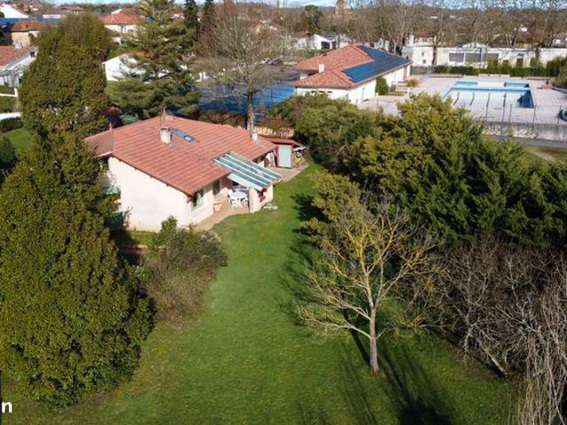 Ensemble immobilier à GEAUNE