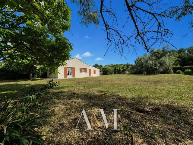 Ensemble Immobilier a haut potentiel 2km La Cotinière