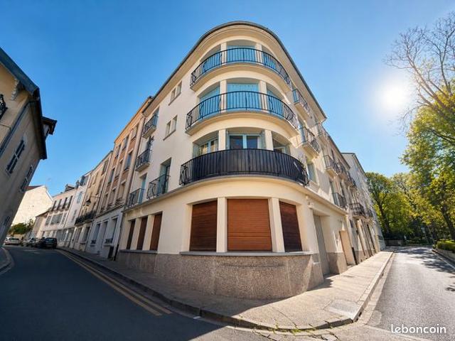 Ensemble immobilier à l'emplacement privilégié