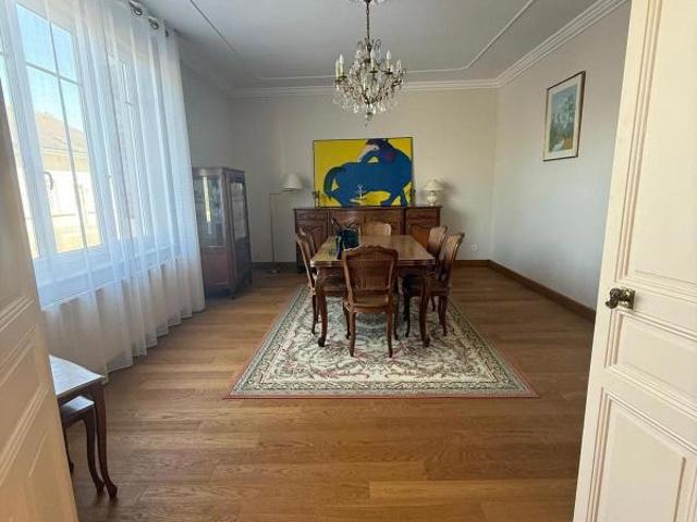 Ensemble immobilier à Mailly le camp
