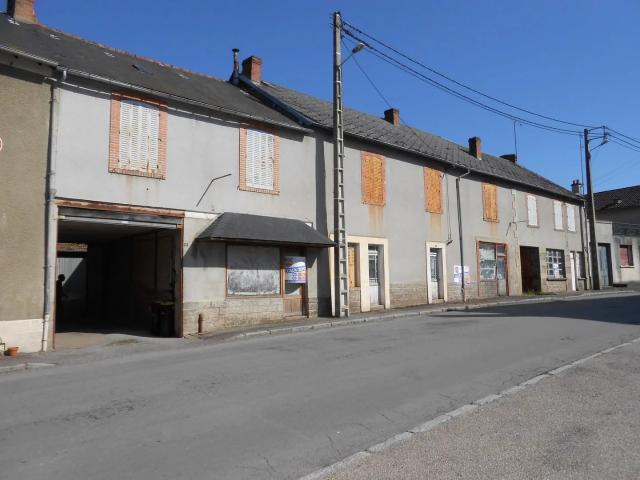 Ensemble immobilier à rénover