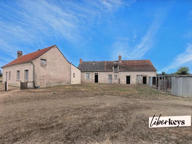 Ensemble immobilier à rénover – 3 habitations – Idéal gîtes ou projet familial