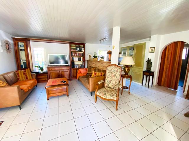 Ensemble immobilier à vendre à Andernos les Bains à 200 m de la plage