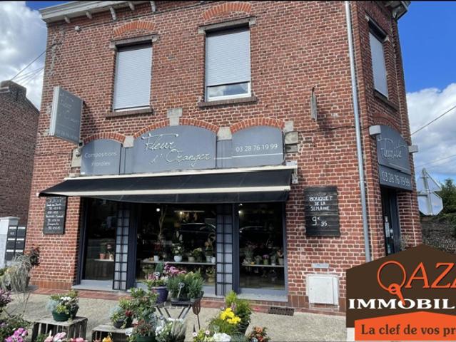 Ensemble immobilier commercial et habitation de 260m2