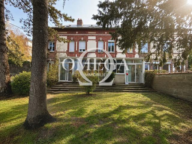 Ensemble immobilier composé de 3 maisons