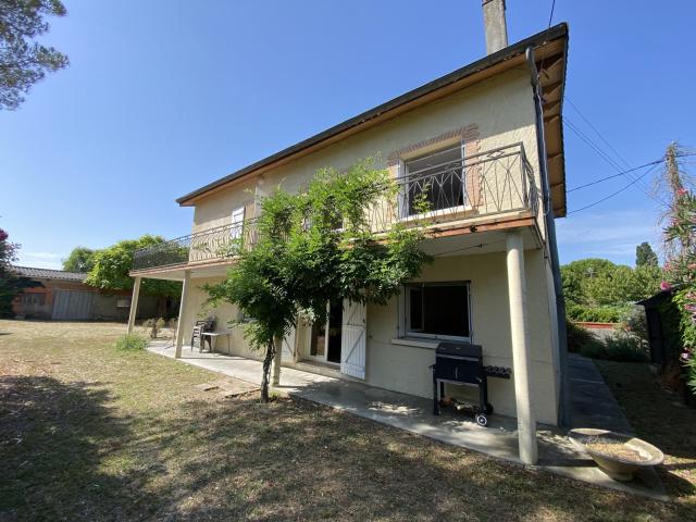 Ensemble immobilier composé de deux appartements T4 Grisolles