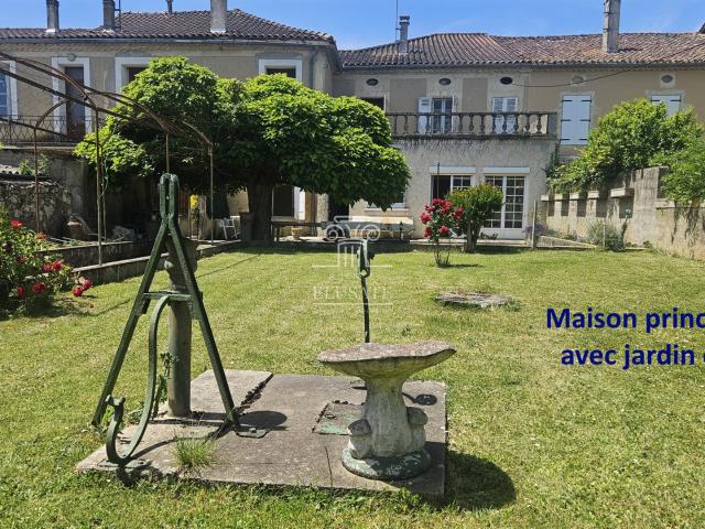 Ensemble Immobilier Composee De 2 Maisons Individuelles Et 2. 456m² Gondrin