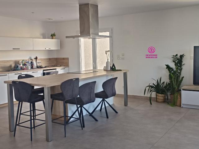 Ensemble immobilier comprenant deux maisons récentes 210m2 habitables 6 chambres