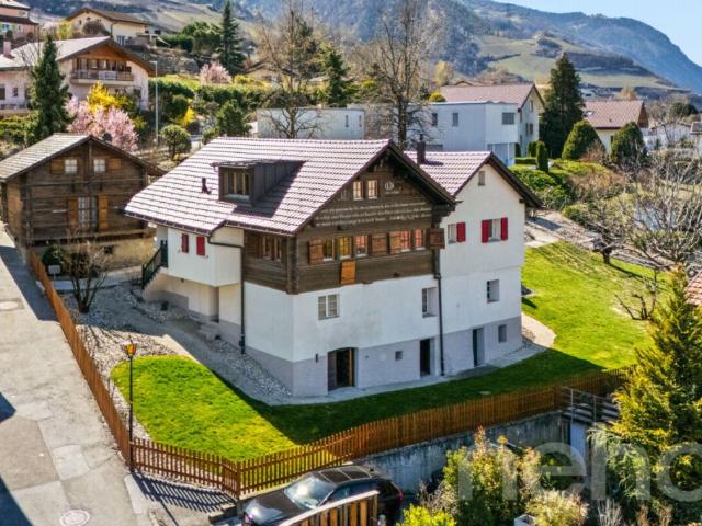 Ensemble immobilier d?exception Maison d'architecte + Raccard + locaux