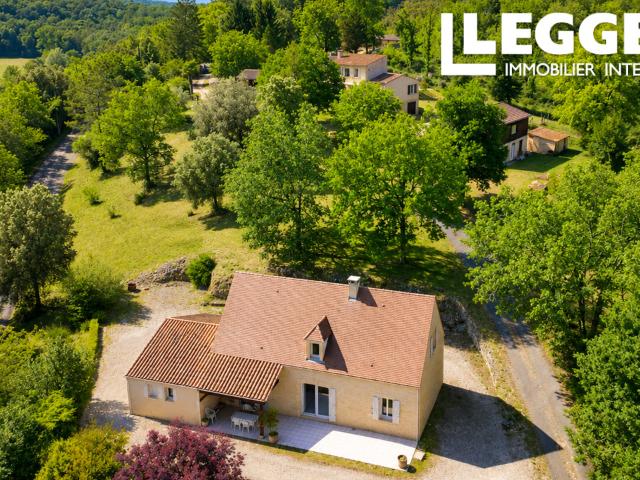 Ensemble immobilier de caractère avec 3 maisons indépendantes – Fort potentiel touristique | 7km Sarlat