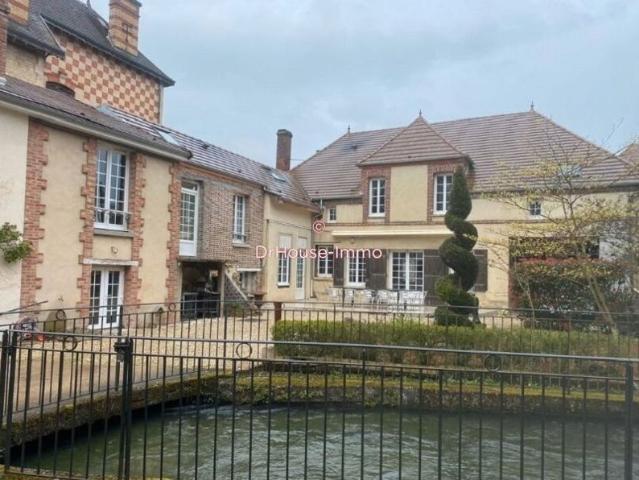ENSEMBLE IMMOBILIER DE CARACTERE de 325 m²