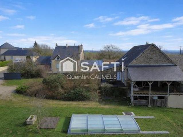 Ensemble immobilier de charme dans un cadre calme et verdoyant